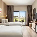 Hotel Ramada By Wyndham Cesme