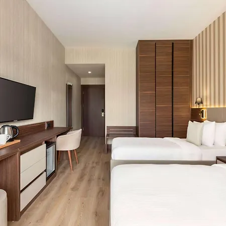 מלון Ramada By Wyndham Çeşme