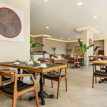 Otel Ramada By Wyndham *