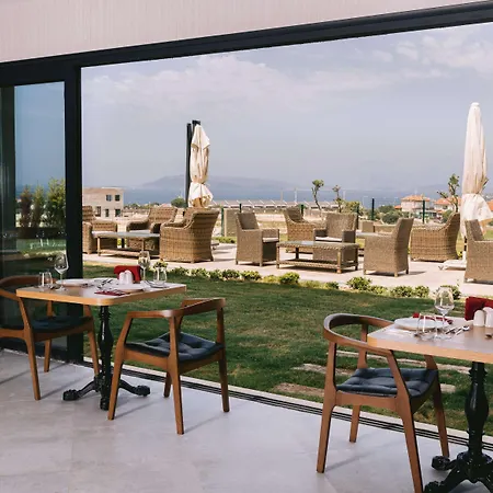 ホテル Ramada By Wyndham Çeşme