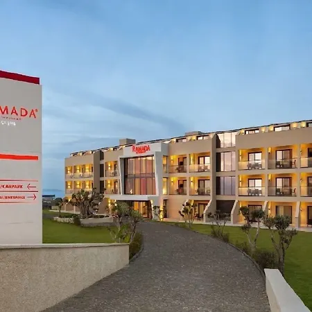 ホテル Ramada By Wyndham 3*