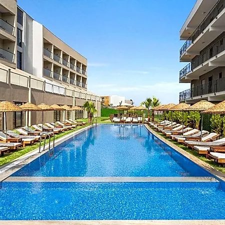 Ramada By Wyndham 3*