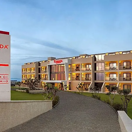 Ramada By Wyndham 호텔 Çeşme