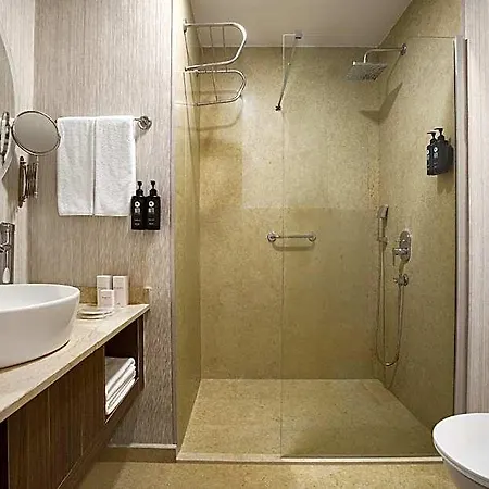 Ramada By Wyndham 3*