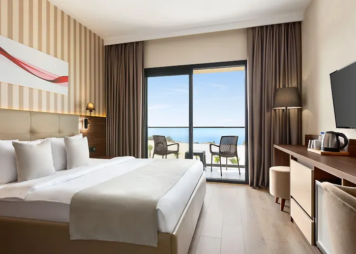 Ramada By Wyndham Hotel 3*